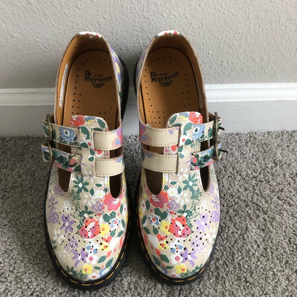 Floral Mash-Up Dr. Martens Mary Janes Docs size 8 leather Parchment Beige - Picture 3 of 6